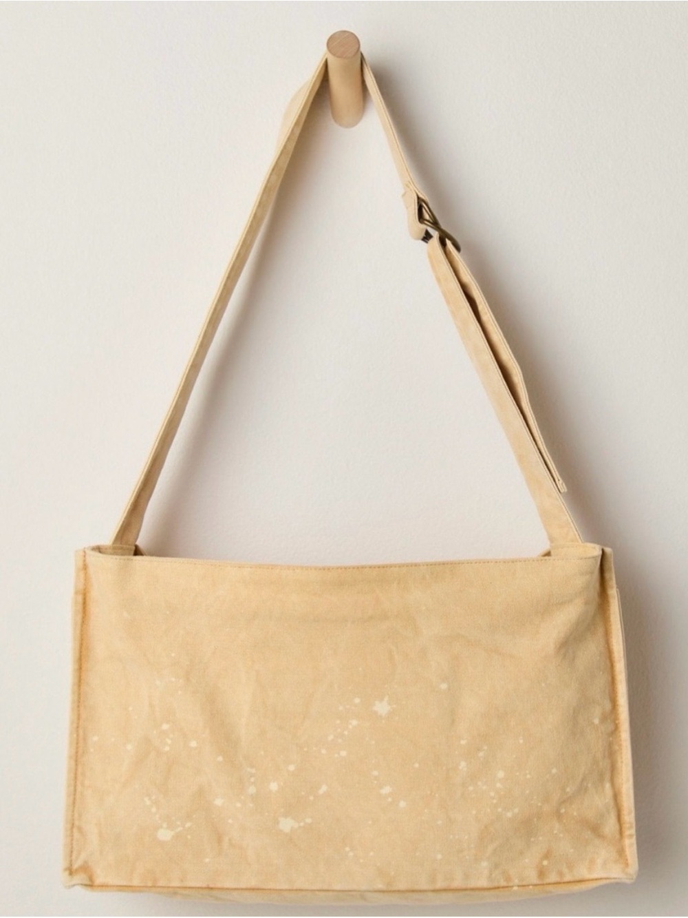 NWT Free People Camp Crush Sling
Bag in Neutral
